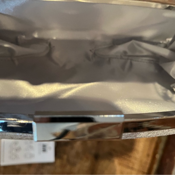 Most wanted spiderweb Crossbody bag new with tags so pretty - Picture 9 of 10